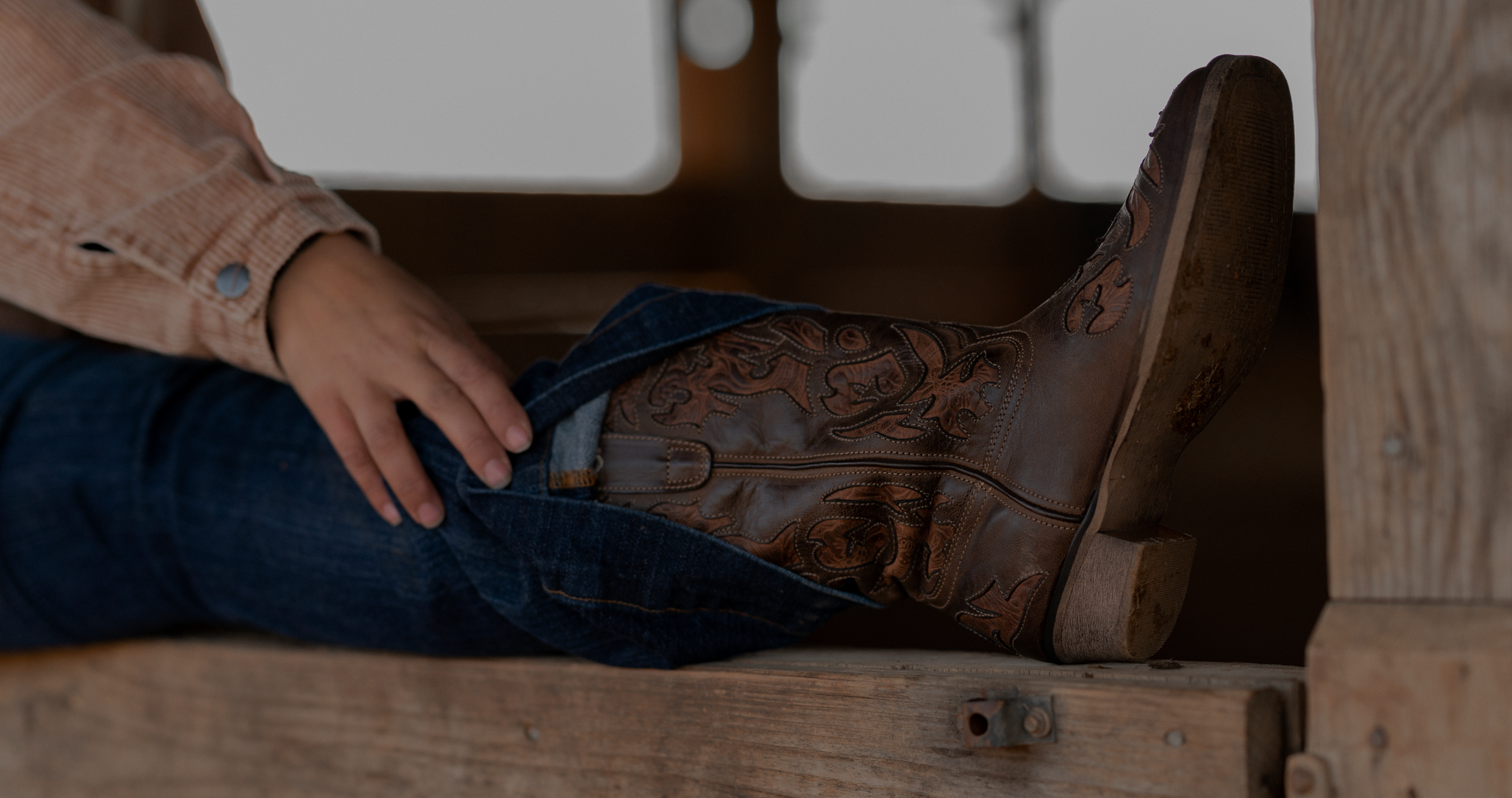 How to Find the Best Jeans and Cowboy Boots for Riding