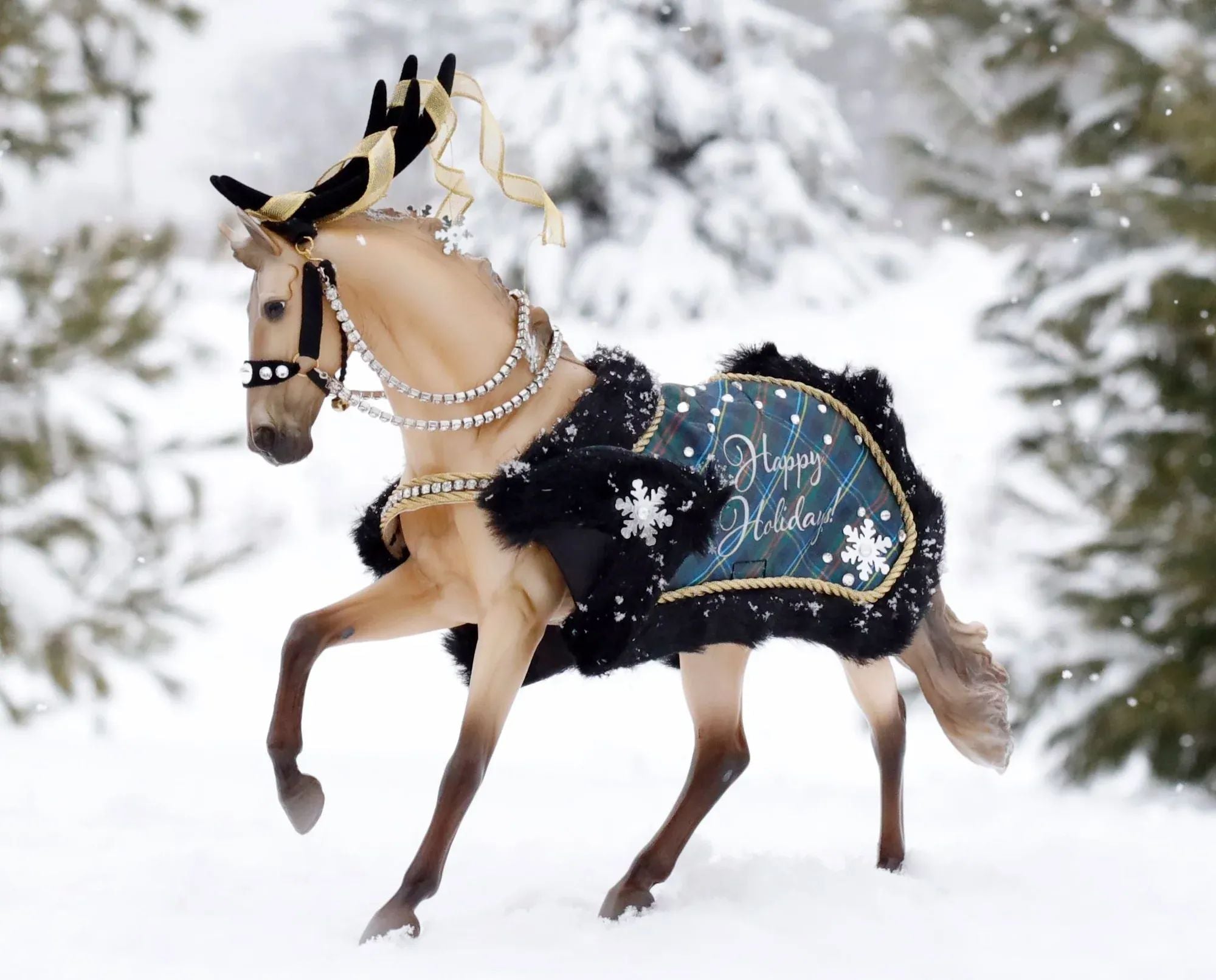 Breyer Highlander Holiday Horse